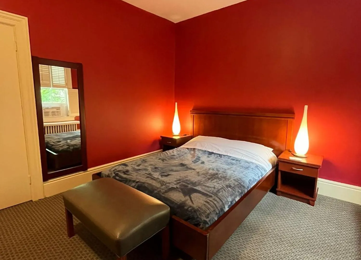 49 Hostel Toronto